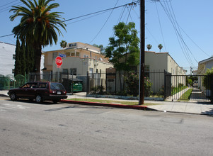 1130 N Kingsley Dr in Los Angeles, CA - Building Photo - Building Photo