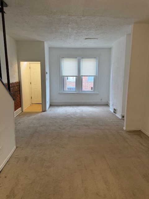 612 Cross St in Philadelphia, PA - Building Photo - Building Photo