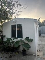 9613 Anzac Ave in Los Angeles, CA - Building Photo