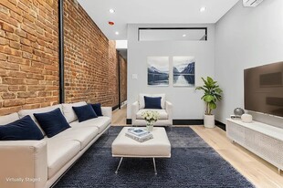 438 W 52nd St in New York, NY - Building Photo