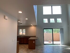 4181 N Fortune Loop in Tucson, AZ - Foto de edificio - Building Photo
