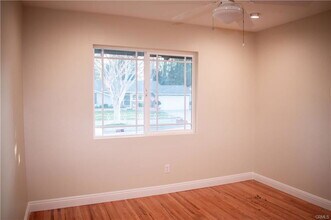 18643 Tulsa St in Los Angeles, CA - Building Photo - Building Photo