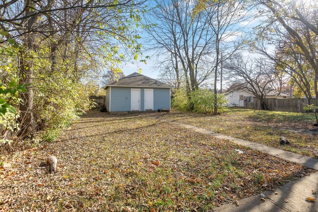 36-38 E Mumma Ave in Dayton, OH - Foto de edificio - Building Photo
