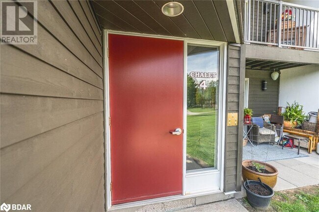 1102 Horseshoe Valley Rd W in Barrie, ON - Building Photo - Building Photo