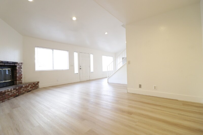 15978 Muni Rd in Apple Valley, CA - Building Photo
