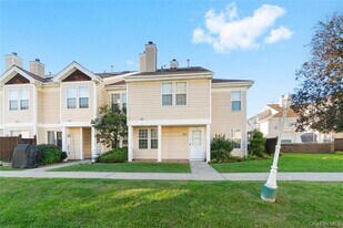 2910 Whispering Hills Dr in Chester, NY - Building Photo