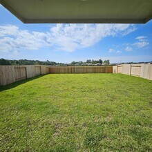 25415 Birch St in Cleveland, TX - Building Photo - Building Photo