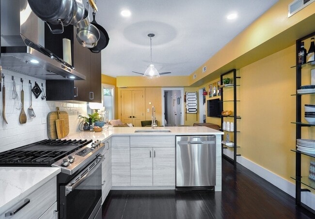 27 Armandine St in Boston, MA - Building Photo - Building Photo