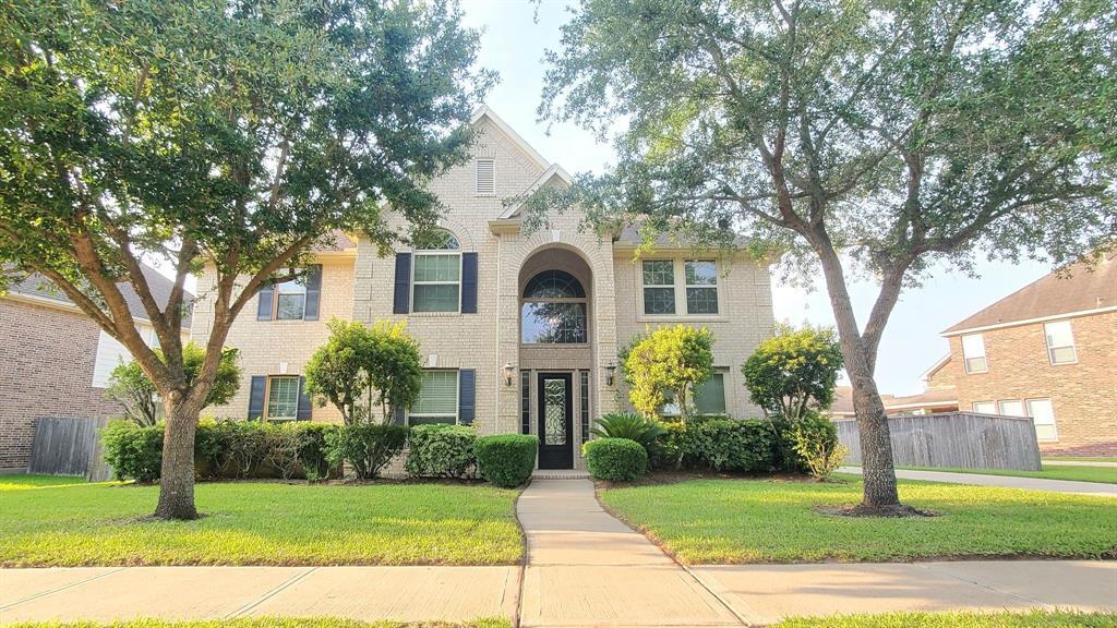5603 Valley Country Ln in Sugar Land, TX - Building Photo