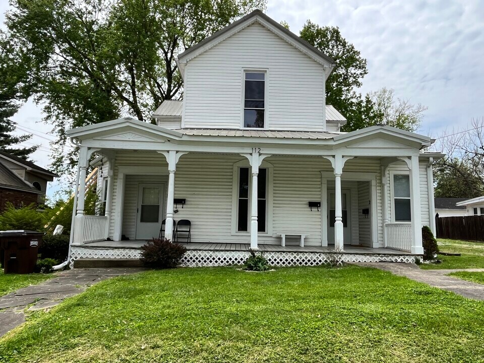 112 Clay St, Unit 112 Clay St Unit #3 in Mount Sterling, KY - Building Photo