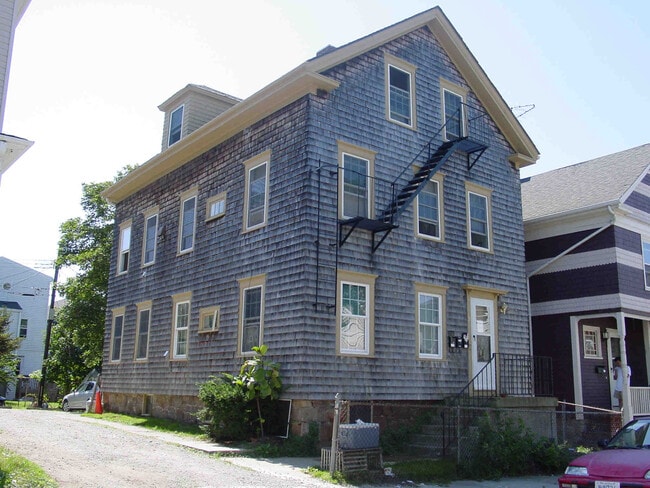 9 Hammond St, Unit 1