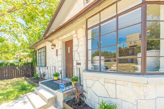 700 Dawson St in San Antonio, TX - Foto de edificio - Building Photo