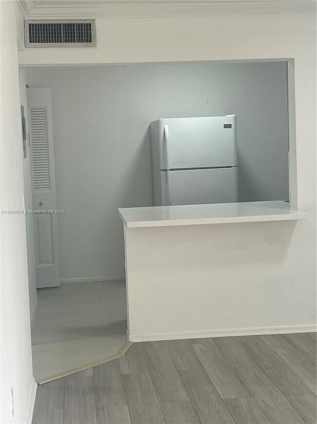 7765 SW 86th St in Miami, FL - Building Photo - Building Photo