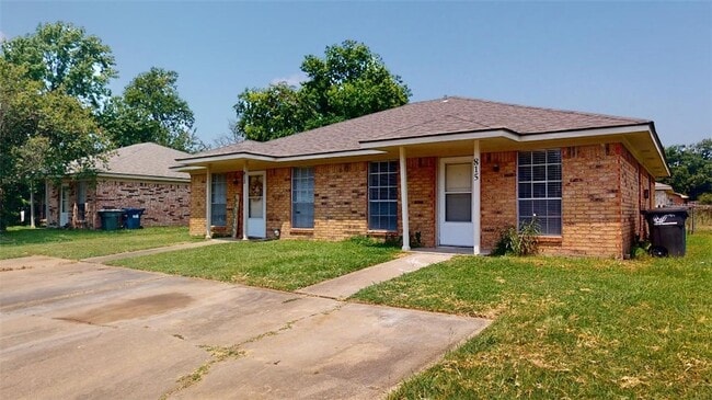 815 Llano Pl in College Station, TX - Building Photo - Building Photo