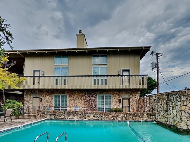 property at 2907 Shelby Ave