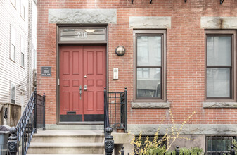 210 Van Vorst St in Jersey City, NJ - Foto de edificio - Building Photo