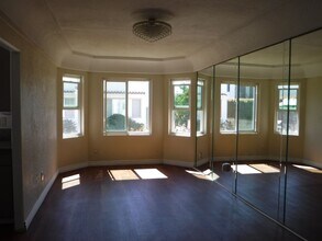 4574-4576 Cleveland Ave in San Diego, CA - Building Photo - Building Photo