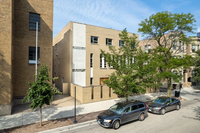 1218 W Lexington St in Chicago, IL - Foto de edificio - Building Photo