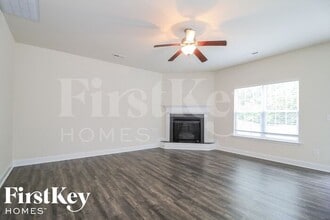 2957 Victoria Falls Dr in Burlington, NC - Building Photo - Building Photo