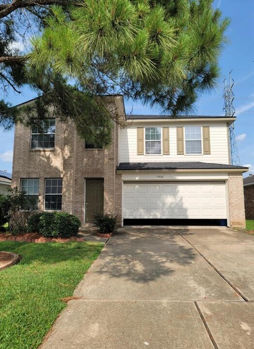 7818 Black Gap Dr in Cypress, TX - Building Photo