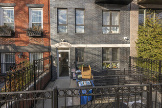 25 Van Buren St in Brooklyn, NY - Building Photo - Building Photo