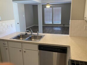 8106 Hood Cir in Austin, TX - Building Photo - Building Photo