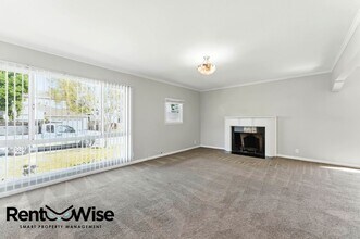 1121 Killarney Ln in Burlingame, CA - Building Photo - Building Photo