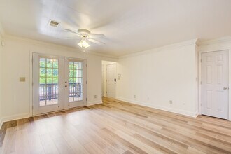 304 Madison Ct in Smyrna, GA - Building Photo - Building Photo