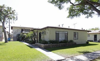 2134 W Juno Ave in Anaheim, CA - Building Photo