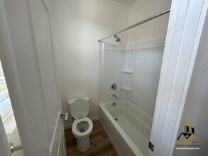 2342 Endeavor Way in Sacramento, CA - Building Photo - Building Photo