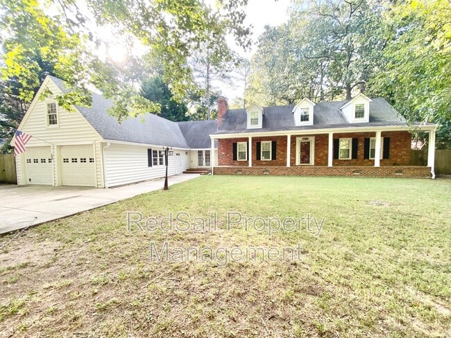 801 Wormley Creek Dr in Yorktown, VA - Foto de edificio - Building Photo