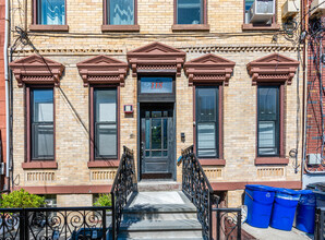 118 Jefferson St in Hoboken, NJ - Building Photo - Building Photo