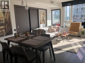 68 Smithe St in Vancouver, BC - Building Photo - Building Photo