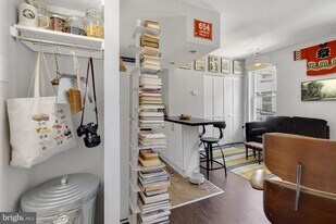 1630 Rodman St in Philadelphia, PA - Building Photo