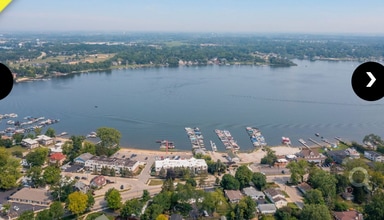 213 E Liberty St, Unit 8 in Wauconda, IL - Foto de edificio - Building Photo