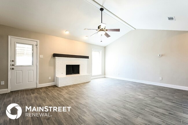 524 E Lark Ct in Desoto, TX - Building Photo - Building Photo