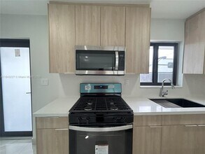 3765 SW 122nd Pl in Miami, FL - Building Photo - Building Photo