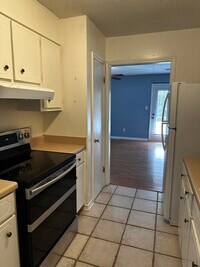 6579 Sinclair St photo'