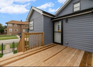 1100 S 3rd Ave in Maywood, IL - Building Photo - Building Photo