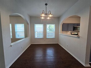 808 N Creek Blvd in Leander, TX - Building Photo - Building Photo