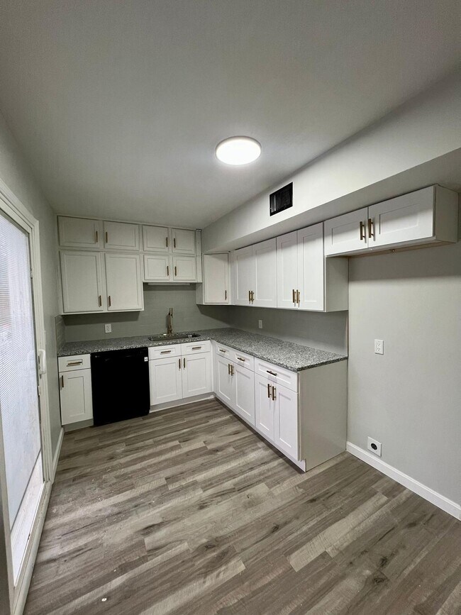 169 Linden Dr in Painesville, OH - Building Photo - Building Photo