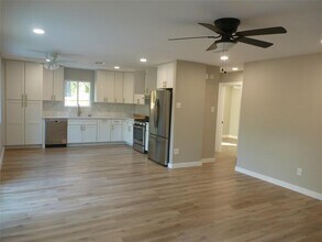 3100 Barnsley Dr in Austin, TX - Building Photo - Building Photo