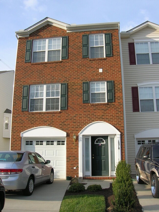 13518 Ridgemoor Dr