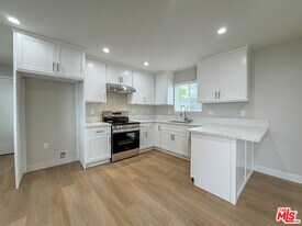 316 Ximeno Ave in Long Beach, CA - Building Photo