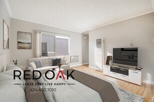 15405 Vanowen St, Unit 30 in Los Angeles, CA - Building Photo