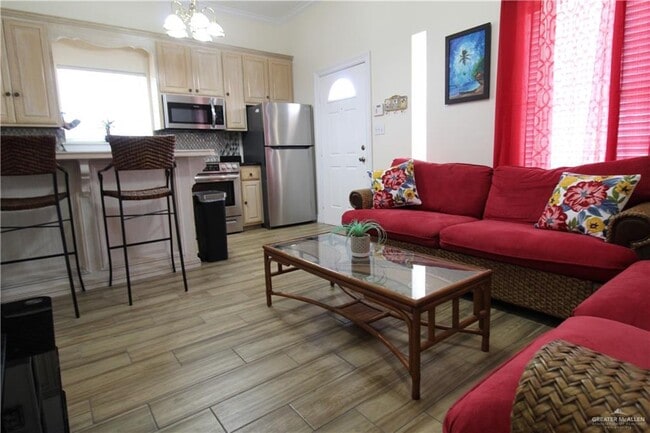 15 E Swordfish St in South Padre Island, TX - Building Photo - Building Photo