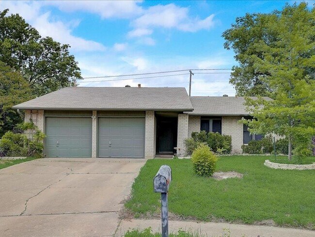 10906 Meadgreen Ct in Austin, TX - Building Photo - Building Photo