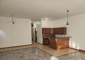 914 W Jackson St in Muncie, IN - Building Photo