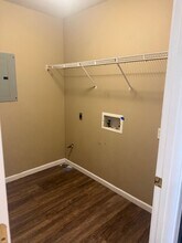 142 Goldenrod Dr-Unit -146 in Chatham, IL - Building Photo - Building Photo