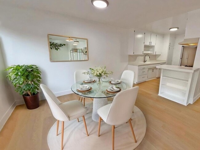 1330 N Gardner St in Los Angeles, CA - Building Photo - Building Photo